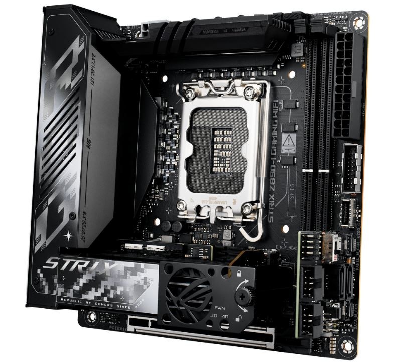 Základná doska Asus ROG Strix Z890-I GAMING WIFI Detailný pohľad na MB Asus ROG Strix Z890-I