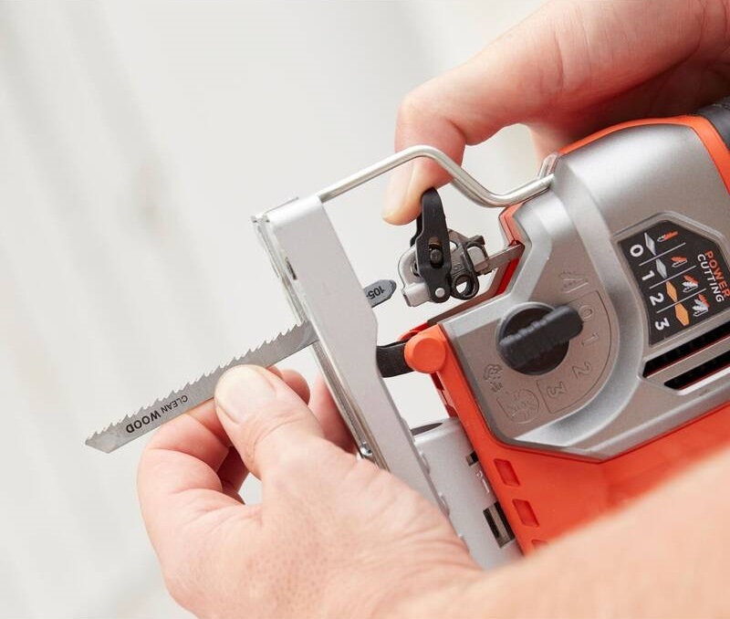 Priamočiara píla Black-Decker BES610-QS Priamočiara píla Black-Decker BES610-QS