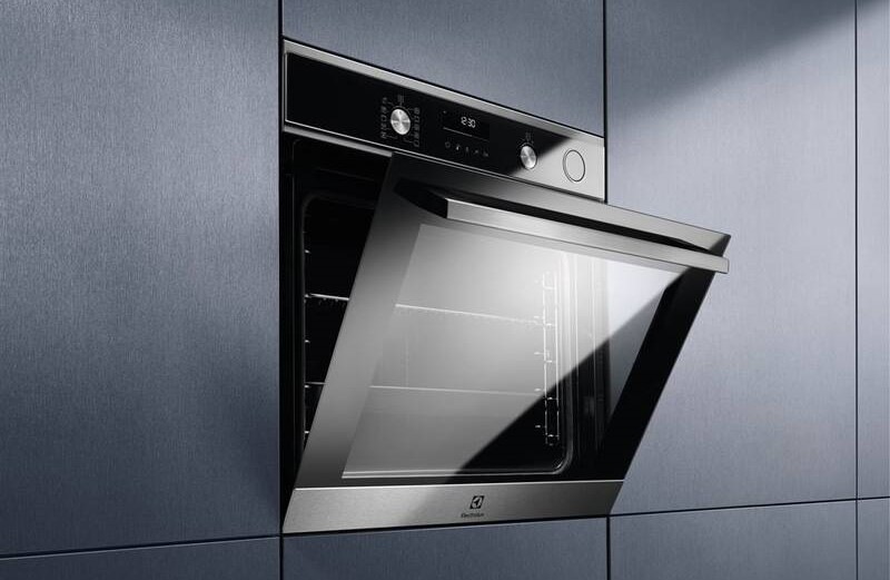 Rúra Electrolux 700 PRO EOC6H76X nerez/ocel