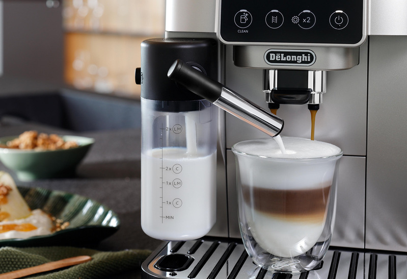 Automatický kávovar De'Longhi Magnifica Start Milk ECAM 220.80.SB Espresso De'Longhi ECAM 220.80.SB Magnifica Štart Milk