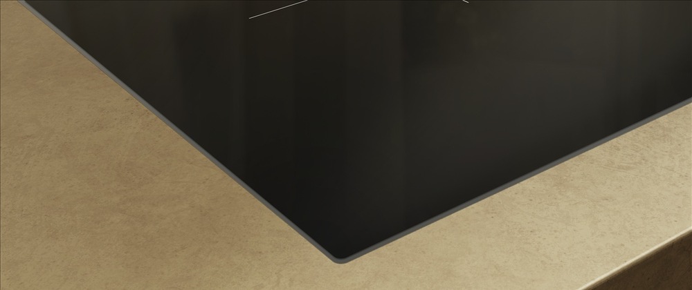 Indukčná varná doska Miele KM 8463 FX čierna Výkon PowerFlex umožňuje spojenie varných plôch do jedného celku až 230 × 390 mm a prináša až 7 360 W na rýchly ohrev