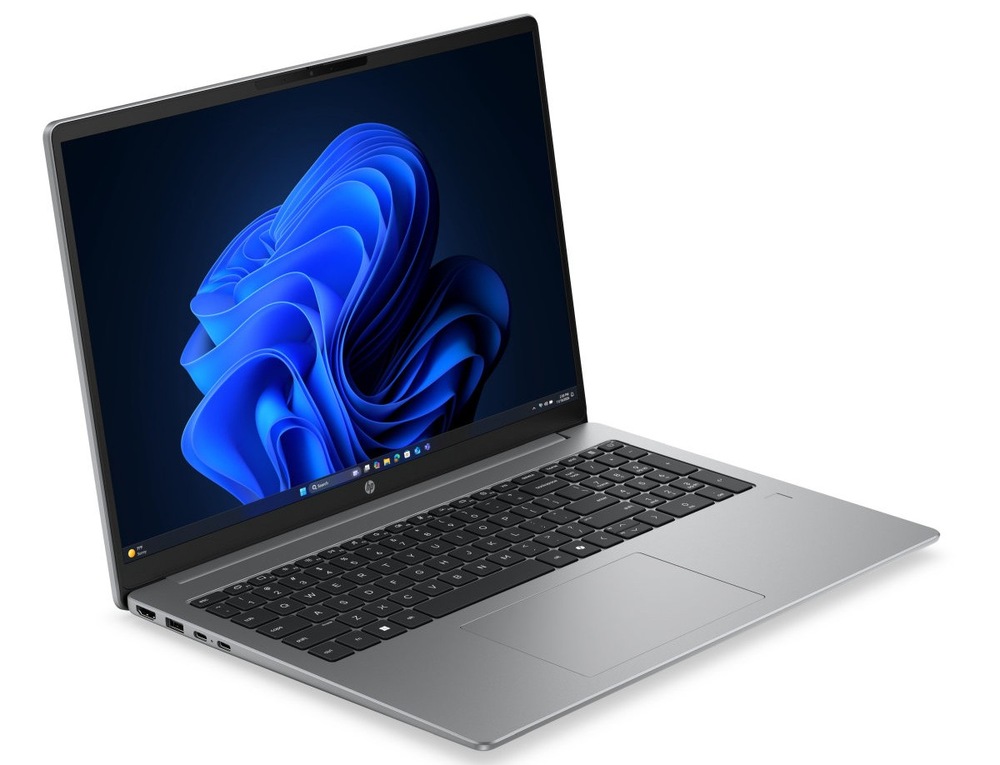Notebook HP 200 G2a 16" sivý Otvorený a zapnutý notebook HP 200 G2a otočený doprava