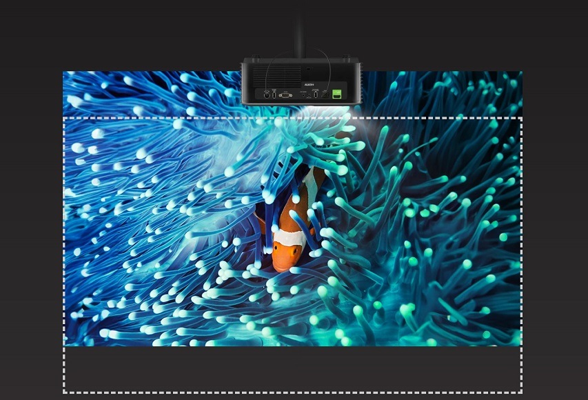 Projektor ViewSonic LX700-4K RGB čierny