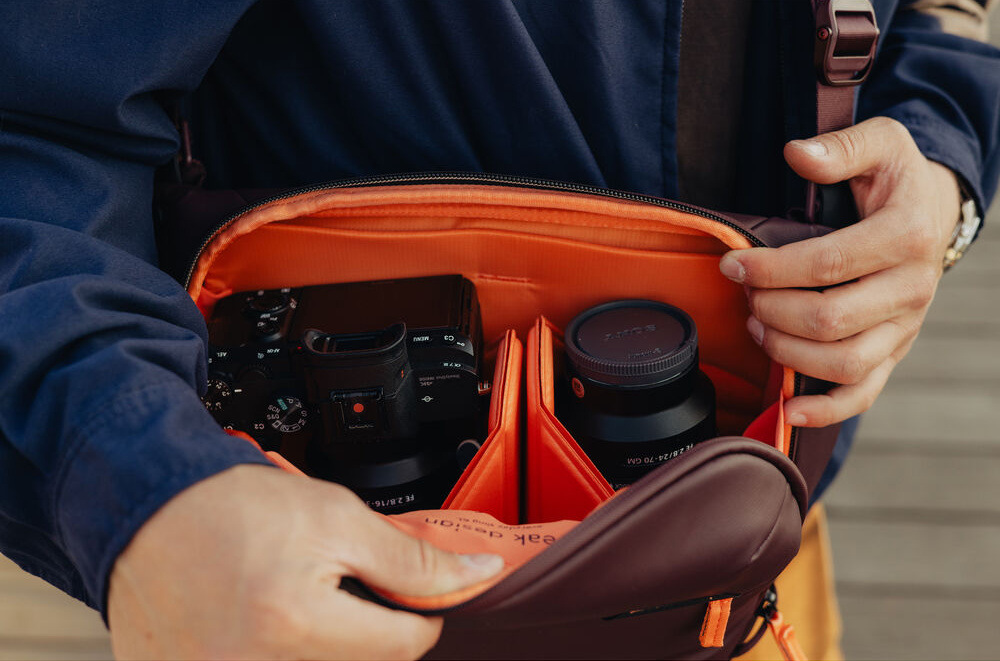 Brašna Peak Design Everyday Sling 6L (v2) vínová Brašna Peak Design Everyday Sling 6L (v2) vínová