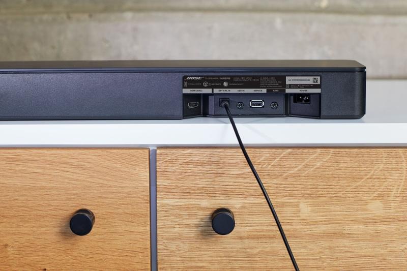 Soundbar Bose TV Speaker čierny