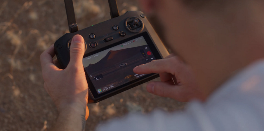Dron DJI Mavic 3 Pro (DJI RC)