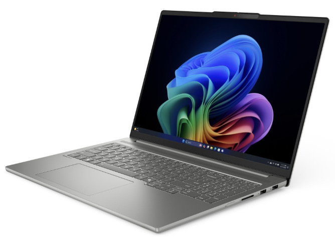 Notebook Lenovo IdeaPad Pro 5 16AKP10 sivý Notebook Lenovo IdeaPad Pro 5 16AKP10 z pravého uhla s numerickou klávesnicou a porty