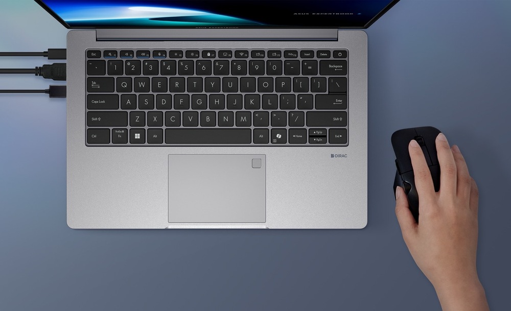 Notebook Asus ExpertBook P1 sivý Detailný pohľad na klávesnicu a myš v Asus ExpertBook P1