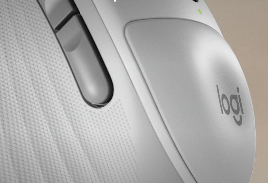 Detail bočnej textúry Logitech Signature M850 L Wireless s tlačidlami pre palec