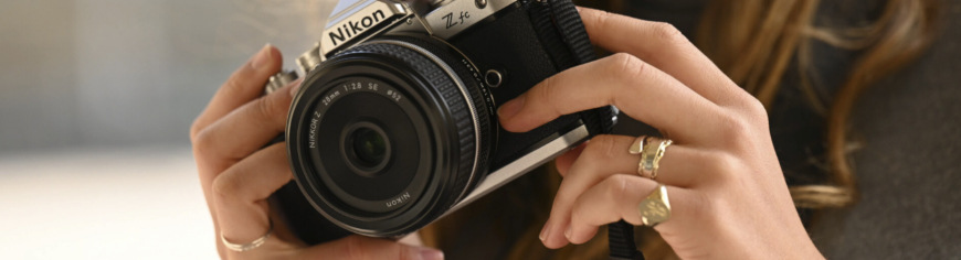 Digitálny fotoaparát Nikon Z fc + 28 SE NIKKOR Z 28 mm f/2.8 SE