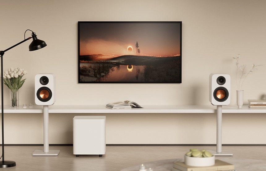 Subwoofer Fosi Audio SW10 biely Obrázok znázorňuje, ako je subwoofer Fosi Audio SW10 začlenený do domáceho audio kina.