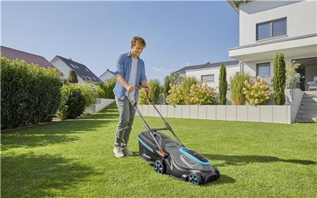 Kosačka Gardena PowerMax 14638-20 (s batériou) Kosačka Gardena PowerMax 14638-20 (s batériou)