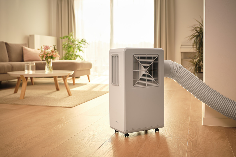 Mobilná klimatizácia Sencor SAC ST0180C, 1 800 BTU, SPOT (500 W) biela Mobilná klimatizácia Sencor SAC ST0180C ponúka voliteľné použitie odvodnej hadice, ktorá je súčasťou balenia pre maximálnu variabilitu inštalácie.
