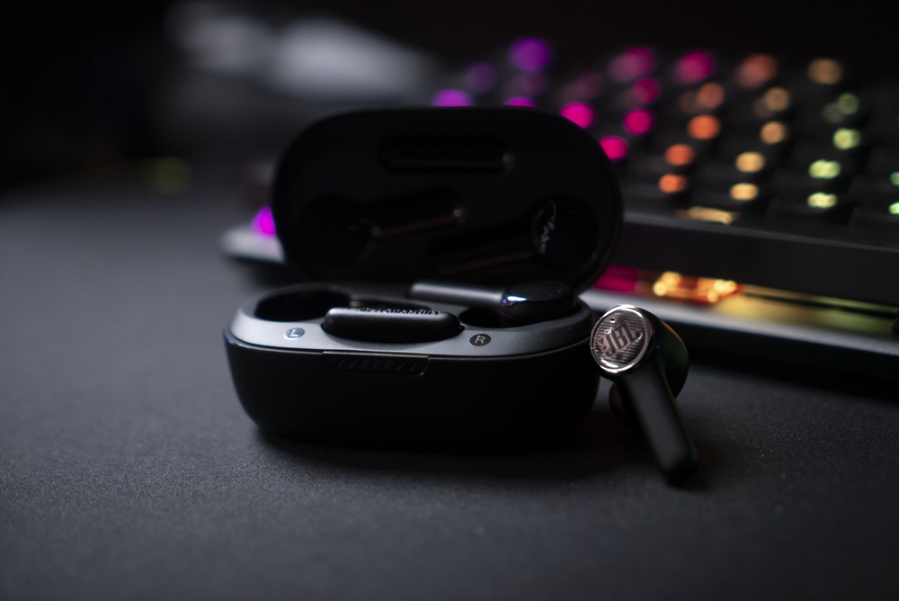 Slúchadlá JBL Quantum TWS čierna Slúchadlá JBL Quantum TWS čierna