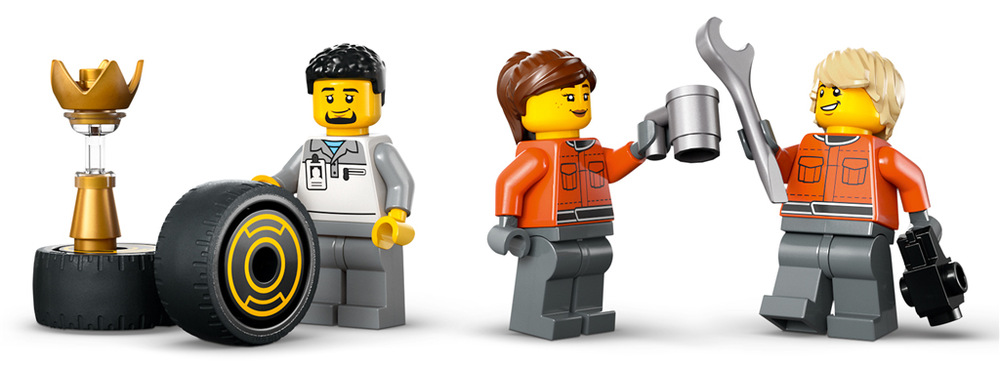 Stavebnica LEGO® City 60445 Kamión F1® s autami RB20 a AMR24 F1® Simulátor Formule 1 umožňuje pretekárom trénovať pred štartom, zatiaľ čo päť minifigúrok chystá tím.