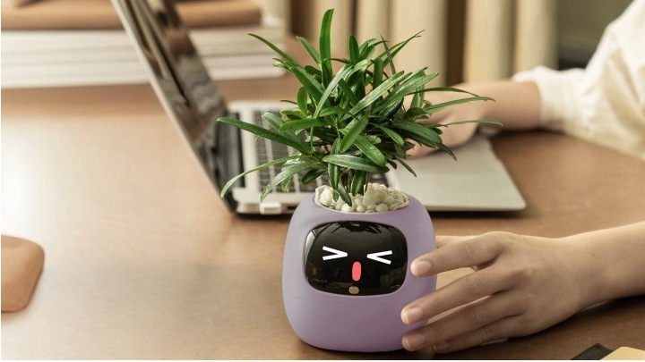 Inteligentný kvetináč Plantsio IVY generácia 2 fialový Chytrý kvetináč Plantsio IVY generácia 2 - fialová