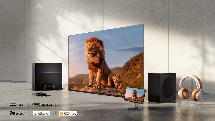 televízia Hisense 65E7S a príslušenstvo okolo nej