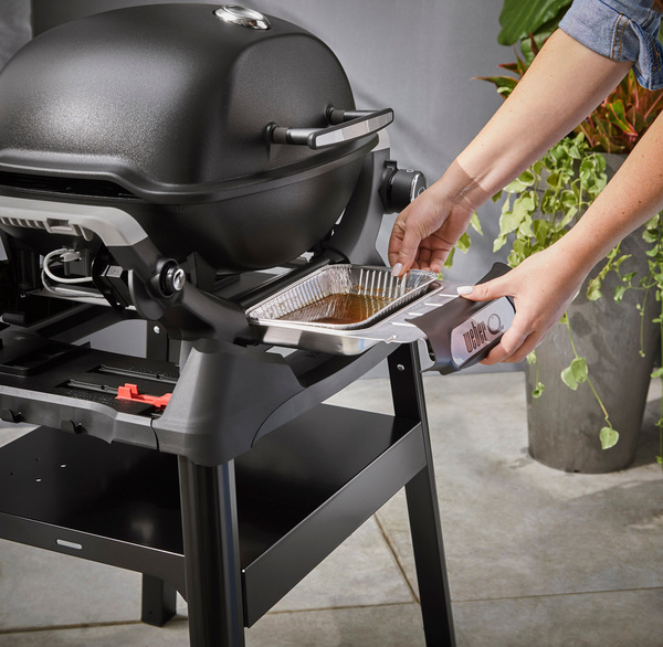 Gril záhradný plynový Weber Q 1200N Stand čierny WEB1501085_03