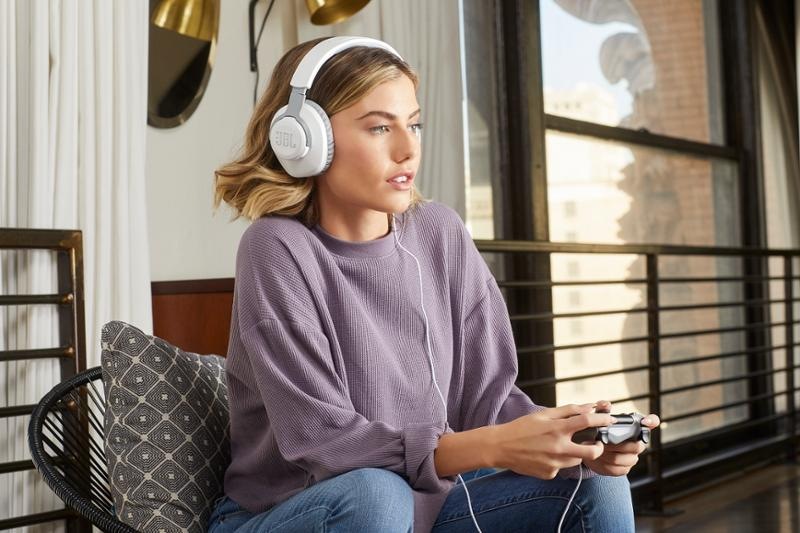 Headset JBL Quantum 100 čierny