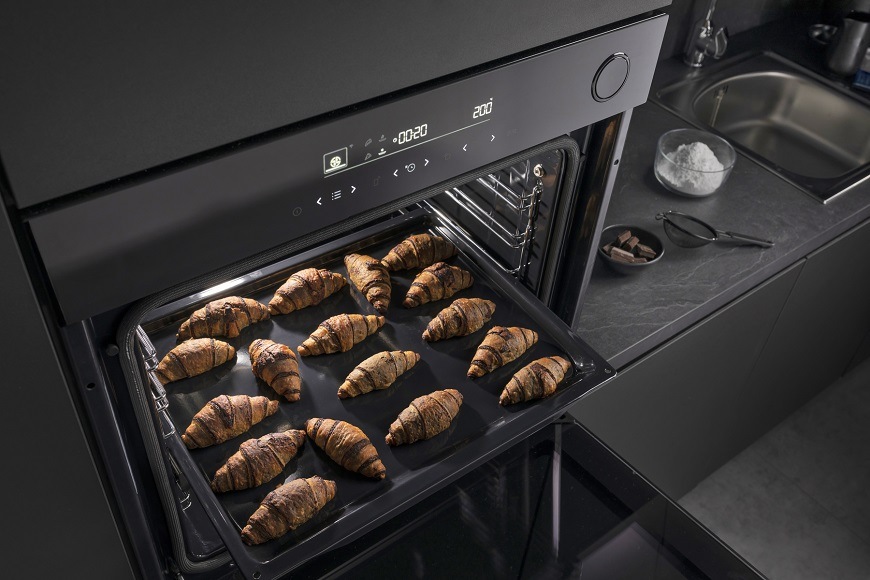 Rúra Hisense BI65346PDBGWIFI čierna Vstavaná rúra Hisense BI65346PDBGWIFI, čierna, FrozenBake