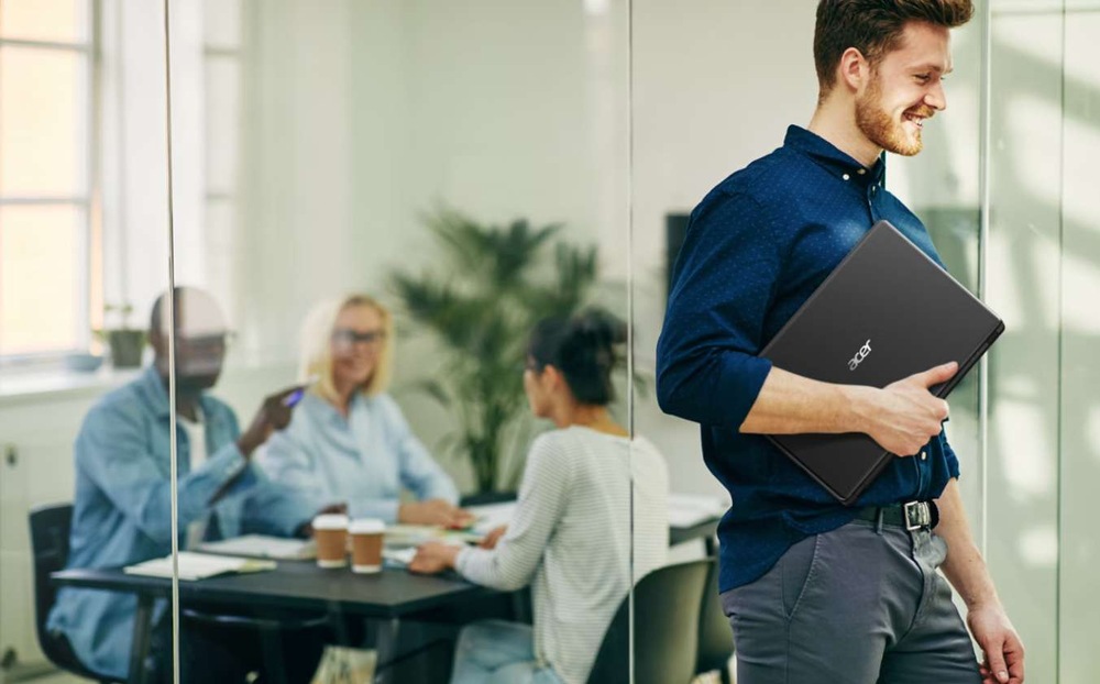 Acer Extensa 14 ponúka vysoký výkon vďaka procesoru Intel Core Ultra