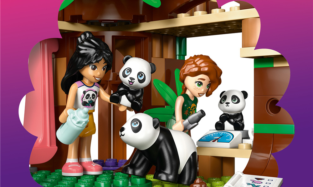 Stavebnica LEGO® Friends 42648 Starostlivosť o zvieratká v útulku pre pandy Model z 243 dielikov LEGO meria cez 15 cm na výšku, 17 cm na šírku a 16 cm do hĺbky a je určený deťom od 7 rokov