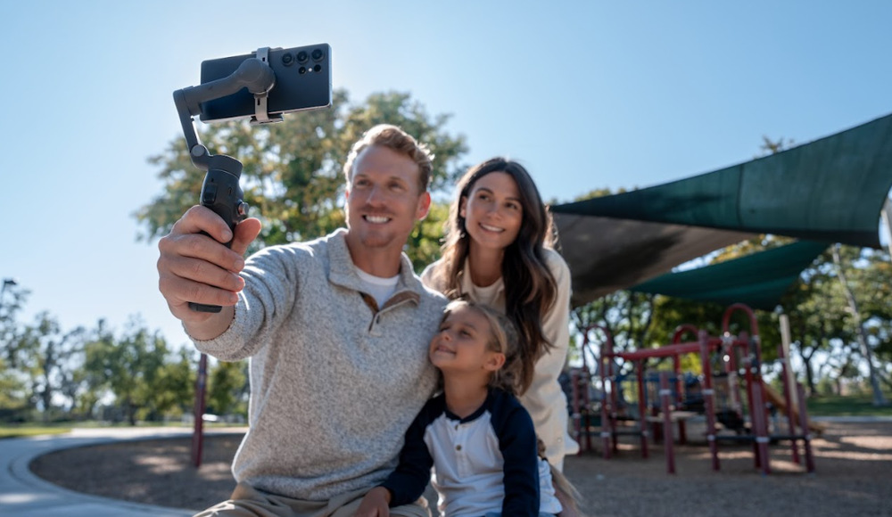 Stabilizátor DJI Osmo Mobile 8 Osmo Mobile 8 Advanced Tracking Combo čierny
