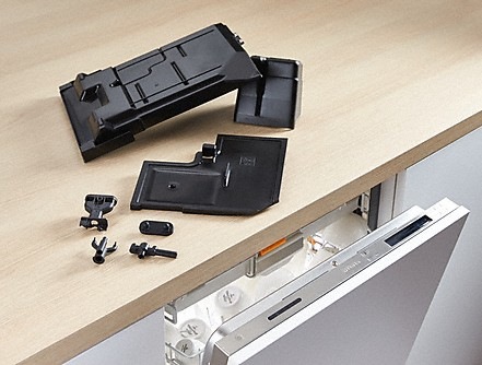 Automatický kávovar Miele CM 6360 čierny