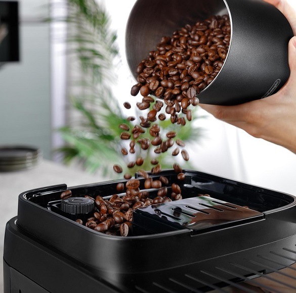 Automatický kávovar De'Longhi Magnifica Evo Next ECAM 310.80.SB čierny/strieborný
