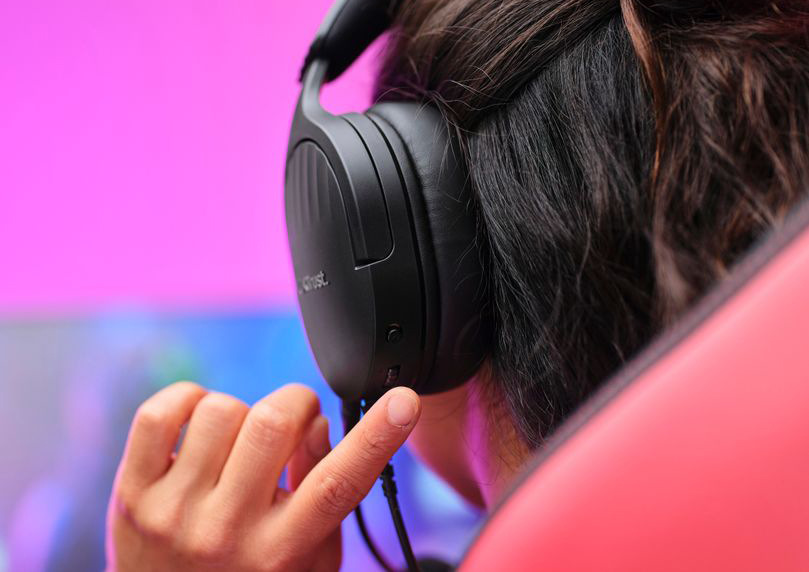 Headset Trust GXT 489 FAYZO čierny