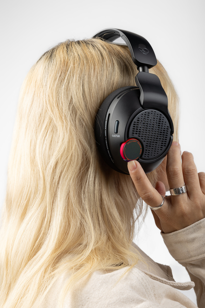 Slúchadlá Skullcandy Crusher Plyr 720 čierna SKCS6PCWT963_06