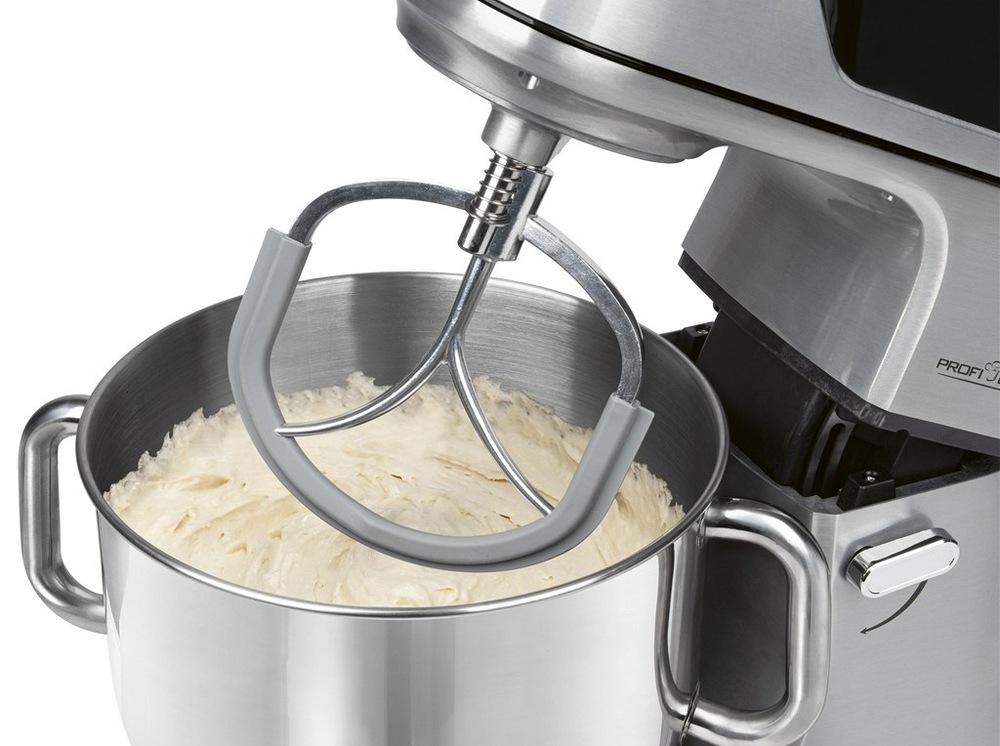Kuchynský robot Profi Cook KM 1338 strieborný Hnetací hák kuchynského robota ProfiCook spracováva husté cesto v nerezovej mise.