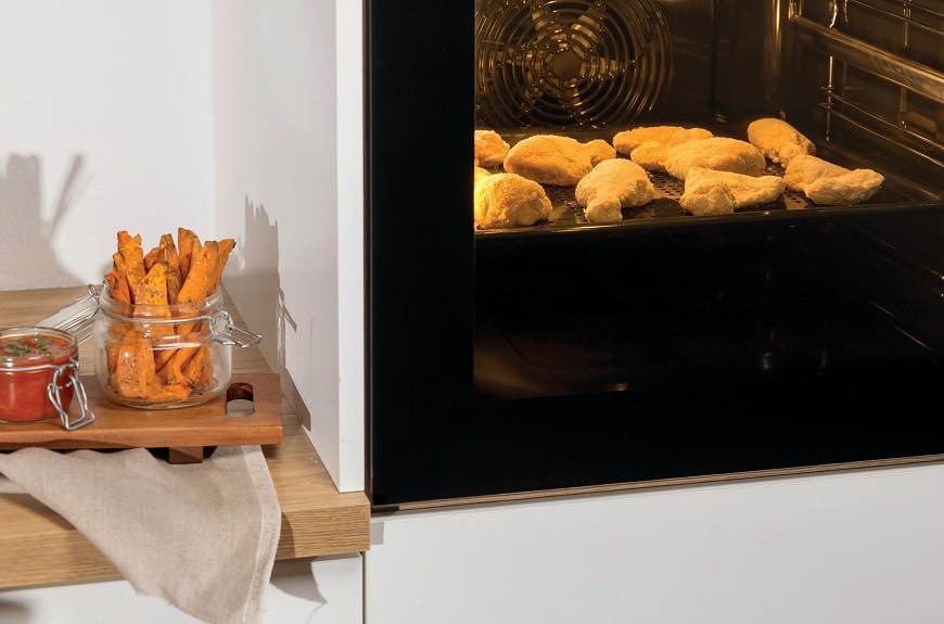 Rúra Gorenje Essential BOS6737E06B čierna Vstavaná rúra Gorenje BOS6737E06BG, čierna, AirFry