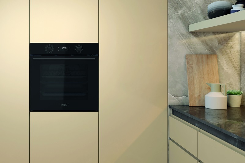 Rúra Whirlpool New Actual OMK58RU0B čierna Teplovzdušná vstavaná rúra Whirlpool OMK58RU0B, čierna