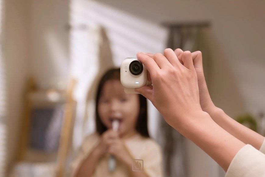 Lepiaca podložka Insta360 GO Ultra (3 ks) priehľadná Lepiaca podložka Insta360 GO Ultrav umožní fotenie z netradičných uhlov
