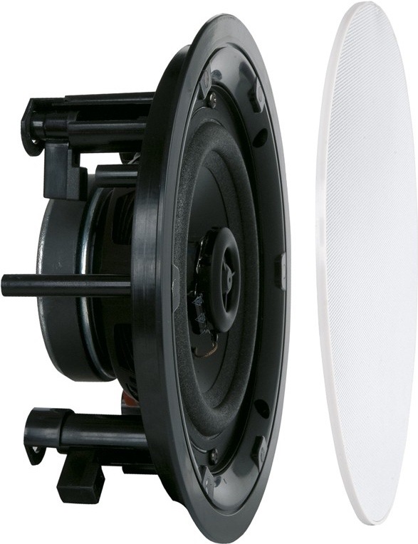 Reproduktor ArtSound FL401 (2 ks) čierne/biele Na obrázku je vstavaný stropný reproduktor ArtSound FL401 z bočného uhla. Vľavo je vidieť samotné telo reproduktora v čiernom prevedení, vrátane kužeľa, stredového výškového meniča a montážnych ramien na upevnenie do stropu. Vpravo vedľa neho je samostatne zobrazená biela krycia mriežka, ktorá sa po inštalácii nasadzuje spredu. Fotka dobre ukazuje, ako reproduktor vyzerá bez krytu aj s ním ako nenápadný prvok do interiéru.