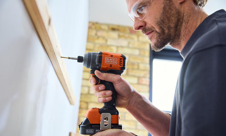 Uťahovák rázový Black-Decker BLIM78E1K-QW (s batériou)