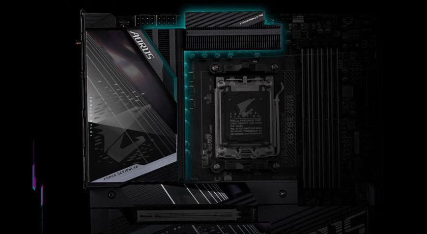 Základná doska GIGABYTE B650E AORUS MASTER Detail chladenia základnej dosky Gigabyte B650E AORUS MASTER
