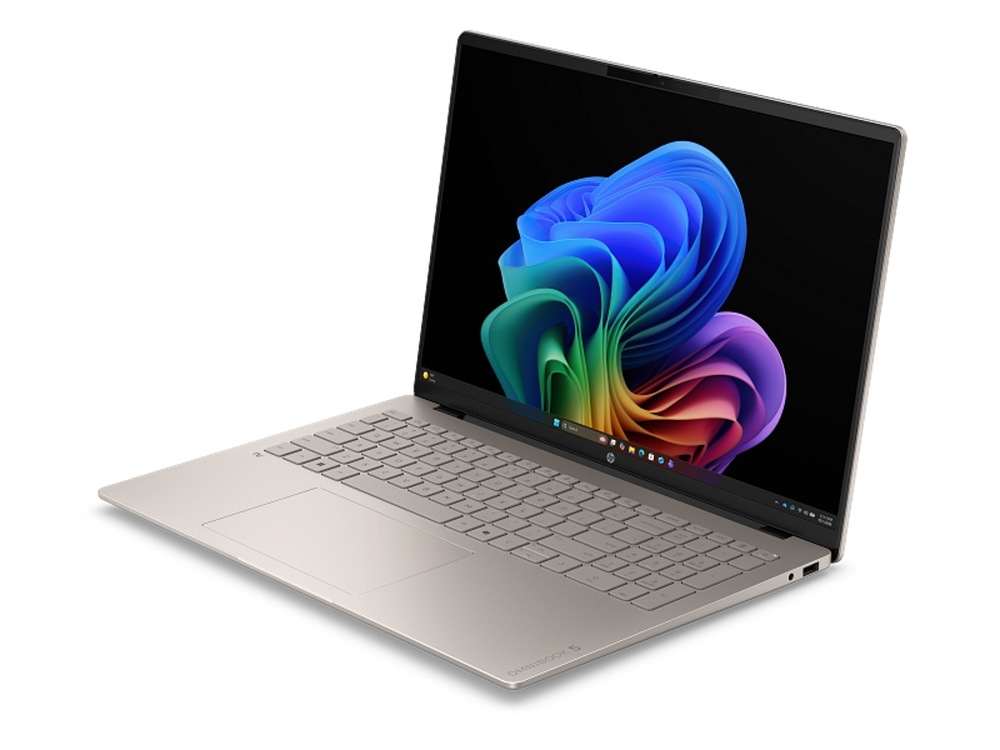Notebook HP + Game Pass predplatné na 2 mesiace strieborný HP OmniBook 5 AI PC ponúka fenomenálny 16" 2K OLED panel