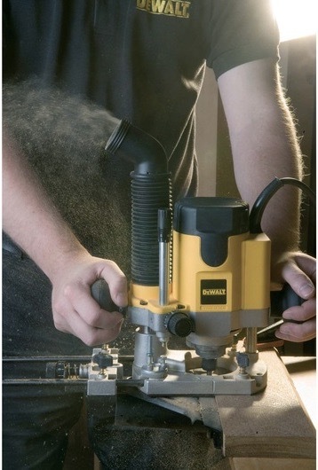 Fréza horná Dewalt DW621 1 100W Fréza horná Dewalt DW621 1 100W