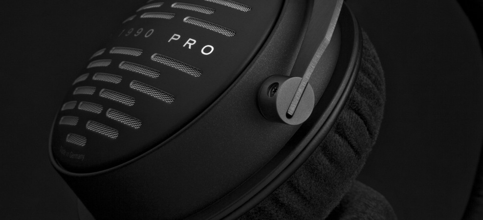 Slúchadlá Beyerdynamic DT 1990 PRO 250 ohm čierna