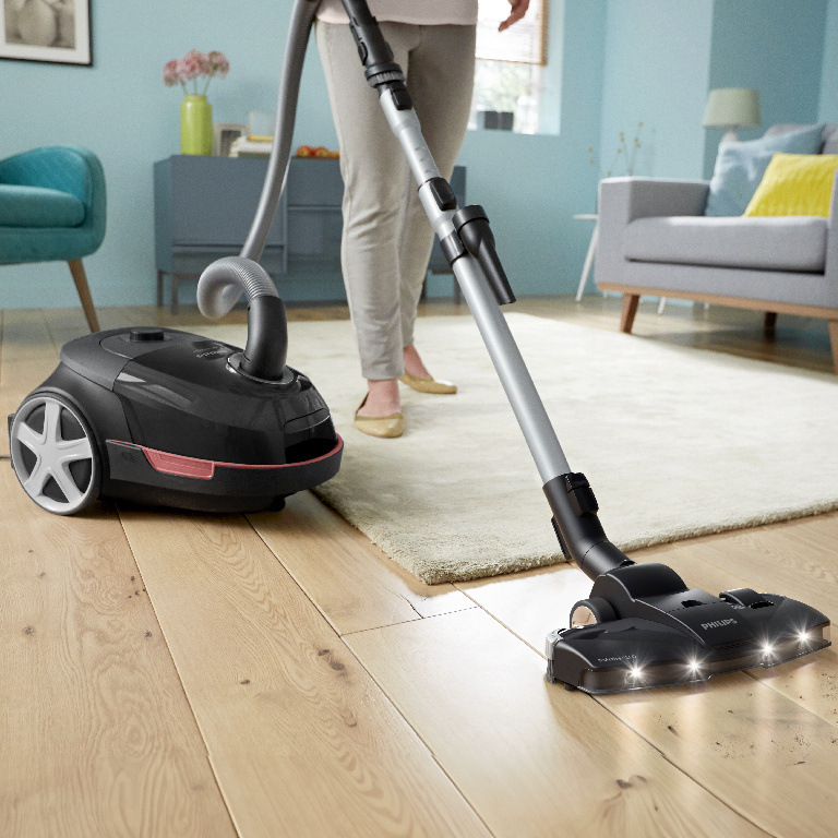 Podlahový vysávač Philips Series 6000 XD6142/12 čierny