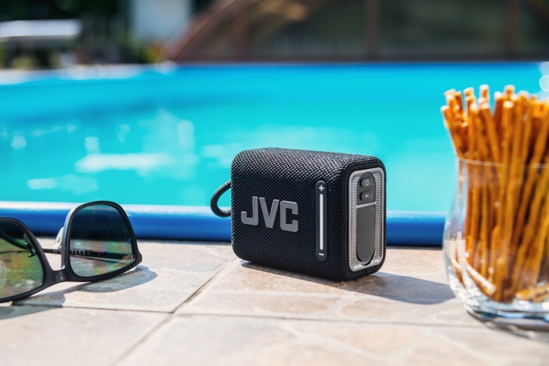 Prenosný reproduktor JVC XS-E114 čierny Prenosný reproduktor JVC XS-E114 čierny