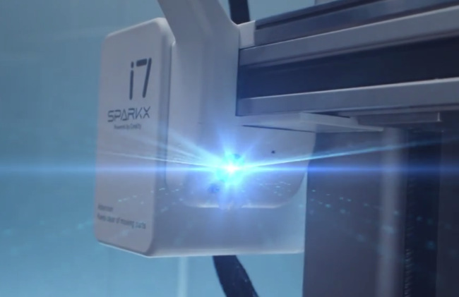 Creality SparkX i7 Color Combo zaujme aj detekciou chýb pomocou AI
