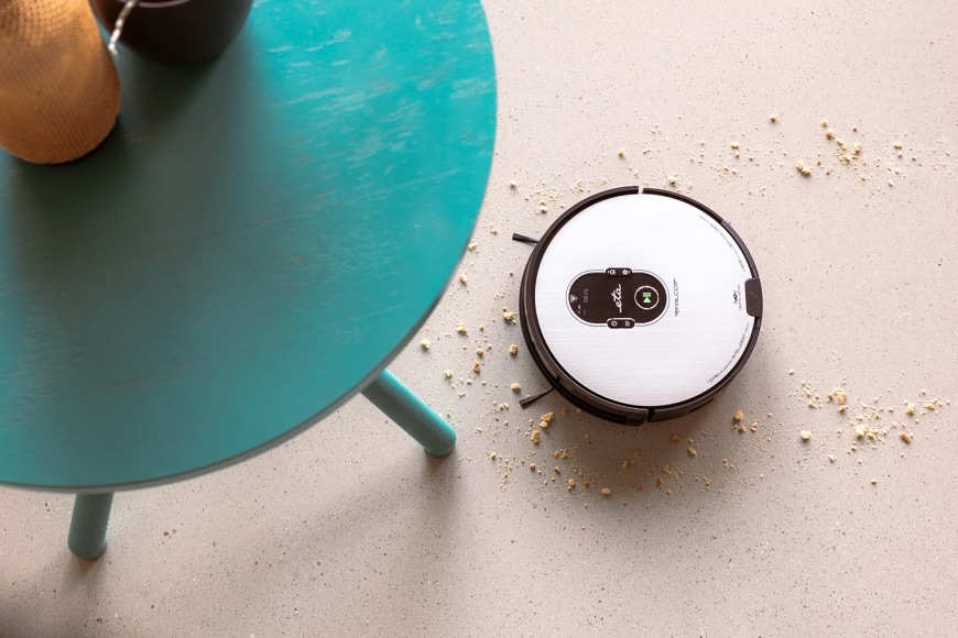 Robotický vysávač ETA Falco Smart 251590000 čierny/strieborný ETA Falco Smart 251590000, stříbrná