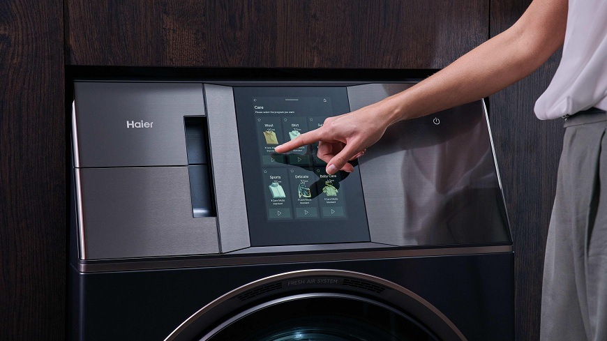detail ovládanie dotykového panelu Práčky so sušičkou Haier HWD180BD12LGNU-S