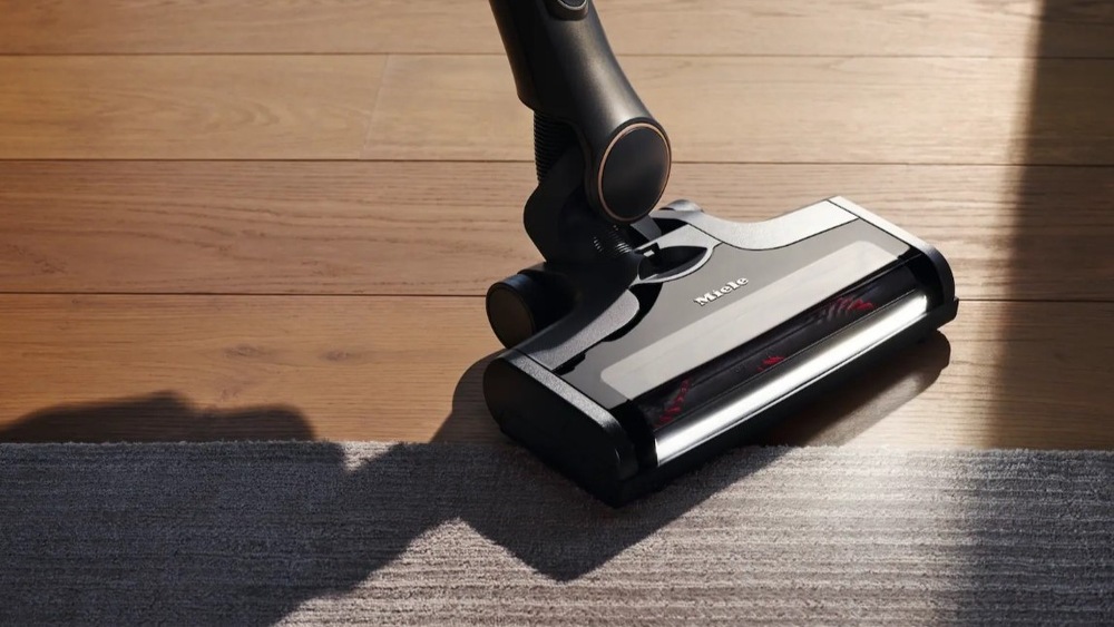 Tyčový vysávač Miele Triflex HX2 Pro - SOML0 3v1 sivý