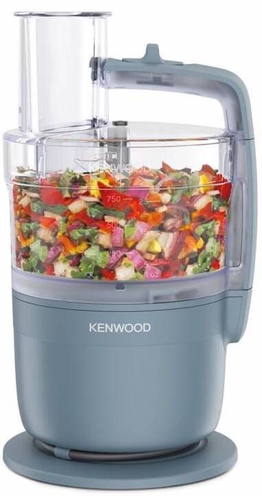 Kuchynský robot Kenwood MultiPro Go FDP23.140.GY modrý s priehľadnou nádobou naplnenou nakrájanou zeleninou