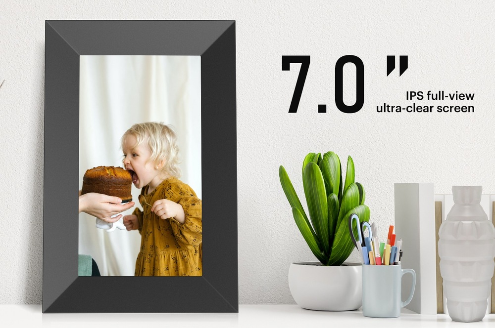 Fotorámik digitálny Kodak RCF-702P umožňuje ukladanie položiek v 32GB internej pamäte