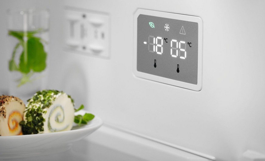 Chladnička s mrazničkou Electrolux LNT5ME32U1 sivá Chladnička s mrazničkou Electrolux LNT5ME32U1 sivá